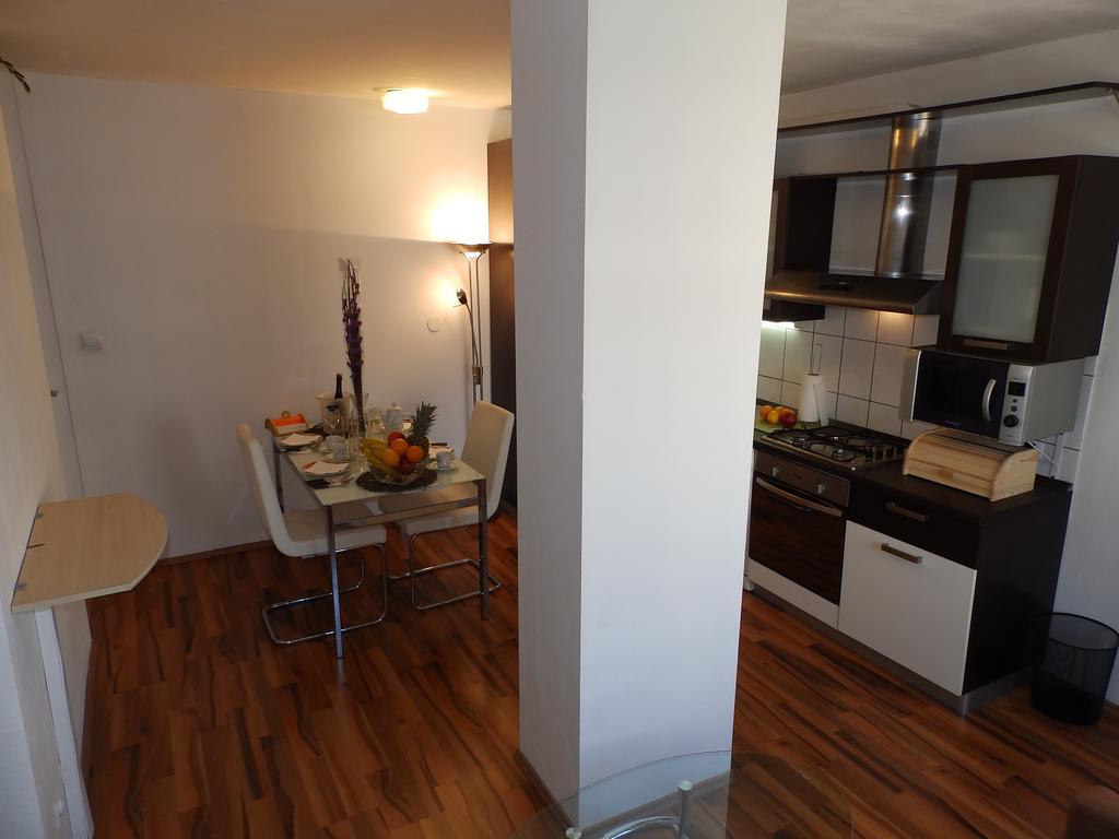 Apartment Davor Split Exterior photo